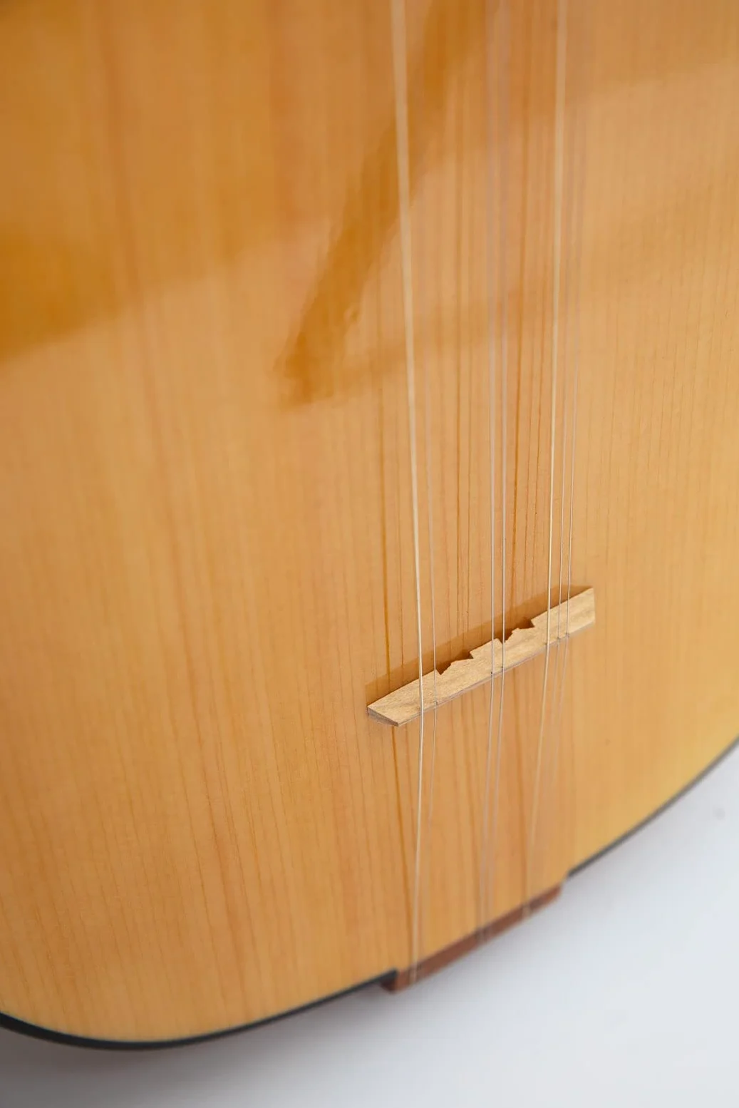 Saz turco a collo lungo in legno di ciliegio con pickup, strumento fatto a mano al 100%.