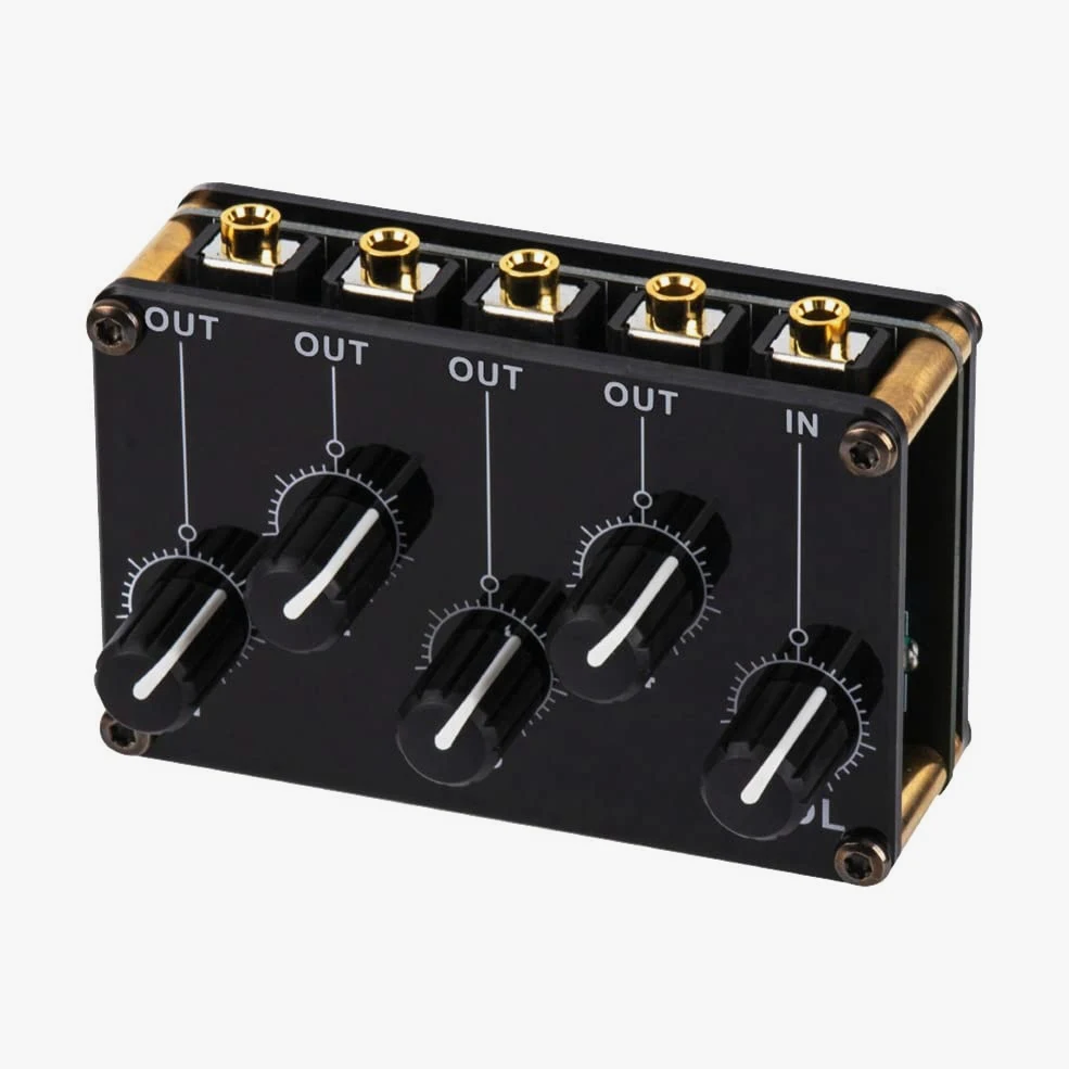 TM400 Mini frullatore stereo a 4 canali 1 in 4 Out per registrazioni in studio, mixer audio passivo piccolo e sofisticato