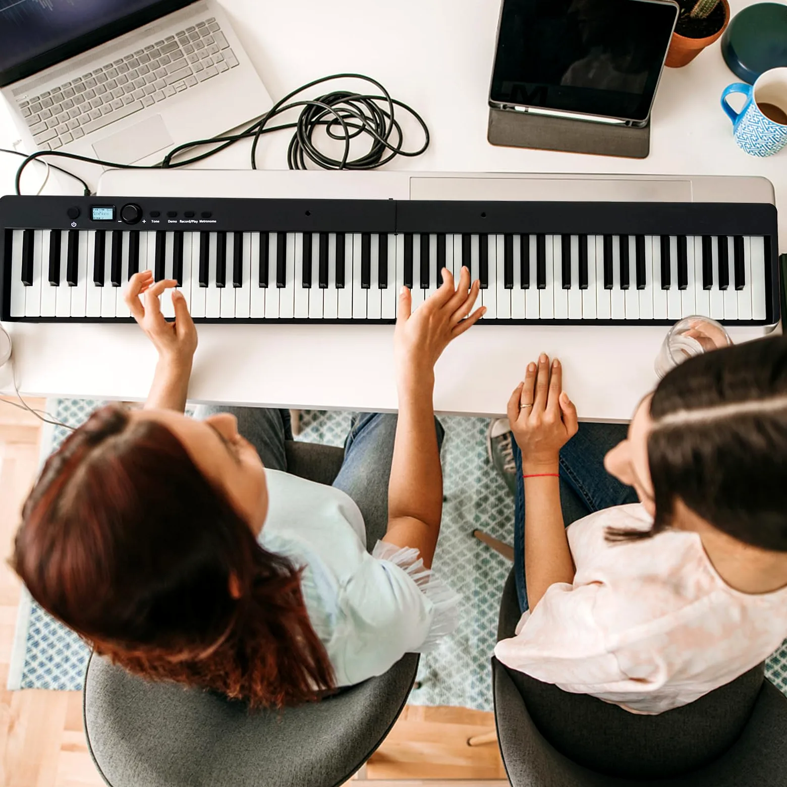 KOMFOTTEU Pianoforte Digitale 88 Tasti Pieghevole, Tastiera Elettronica Multifunzionale con Pedale Sustain per Principianti, Pianola Portatile con Borsa per Pianoforte (Nero)