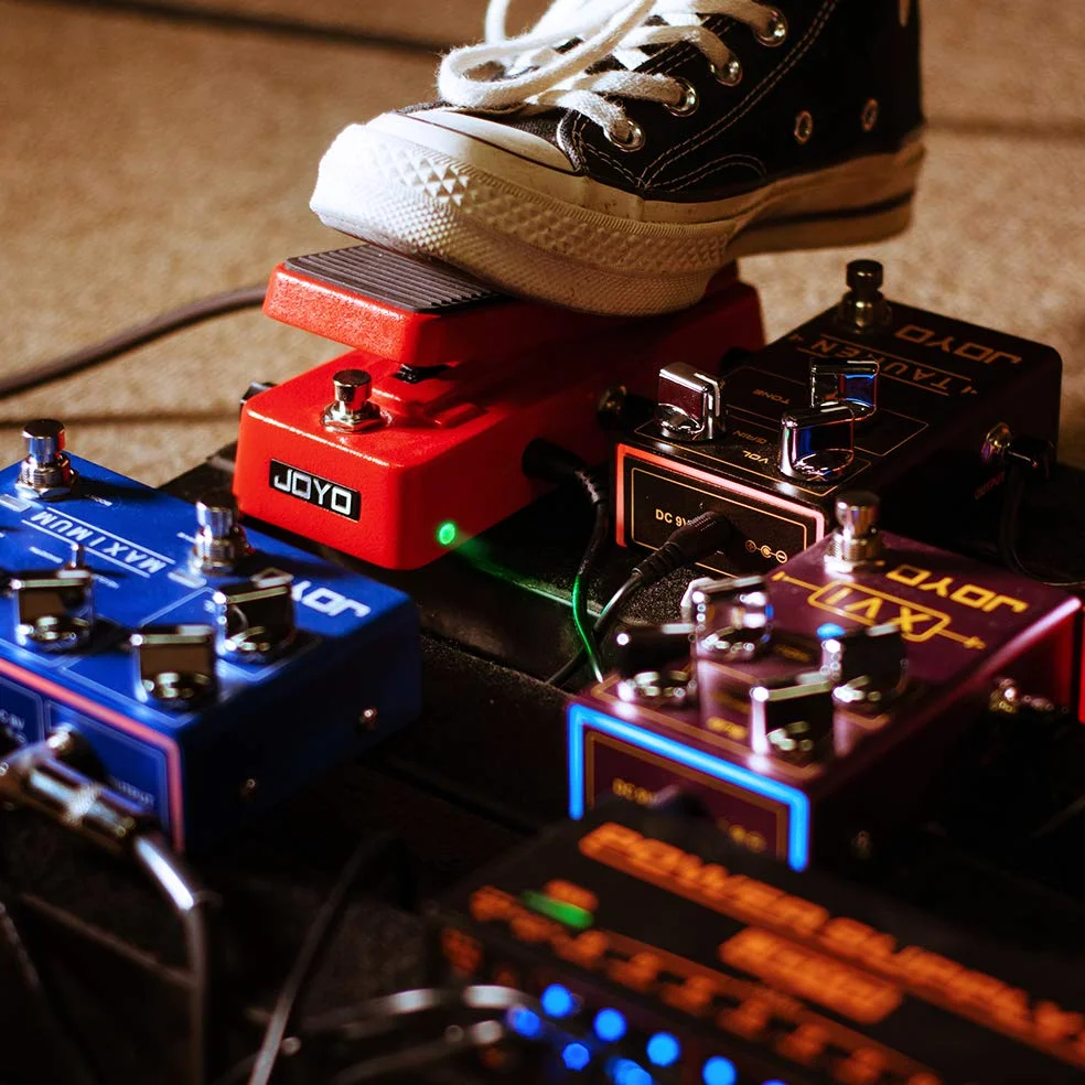 JOYO WAH-II - Pedale WAH classico e multifunzionale con funzioni Wah-Wah/volume con manopola WAHWAH Sound Quality Value (rosso)