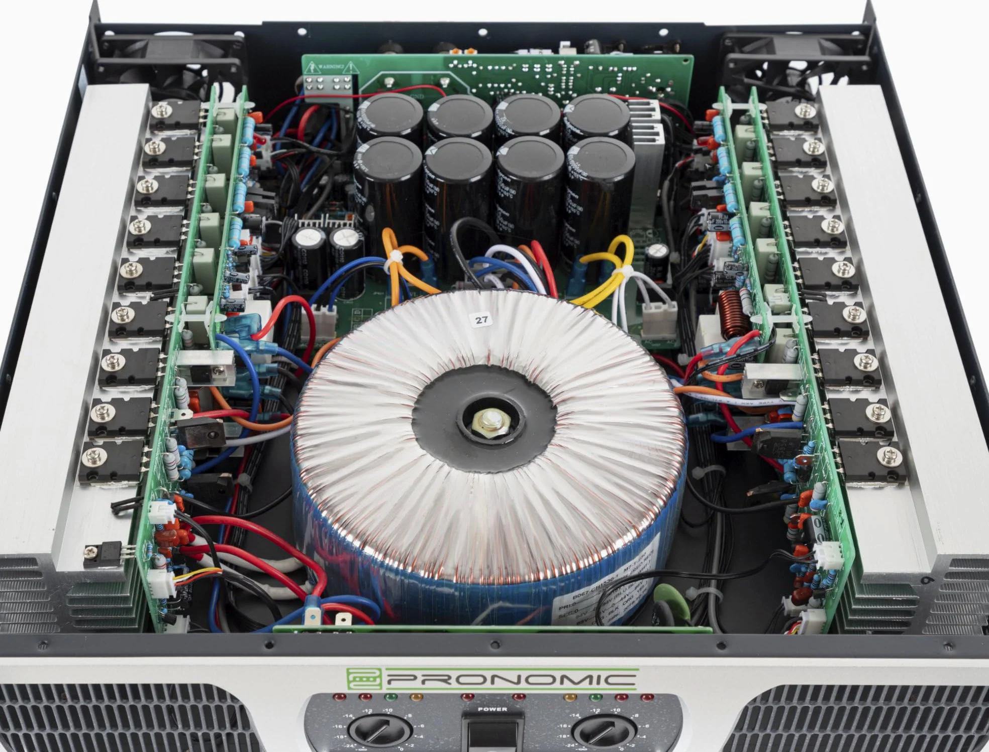 Pronomic TL-700 Finale - Amplificatore Stereo 2x1600W@2O, ventola termoregolata, modalità Parallel/Stereo/Bridge, circuiti protezione, uscita Class H.