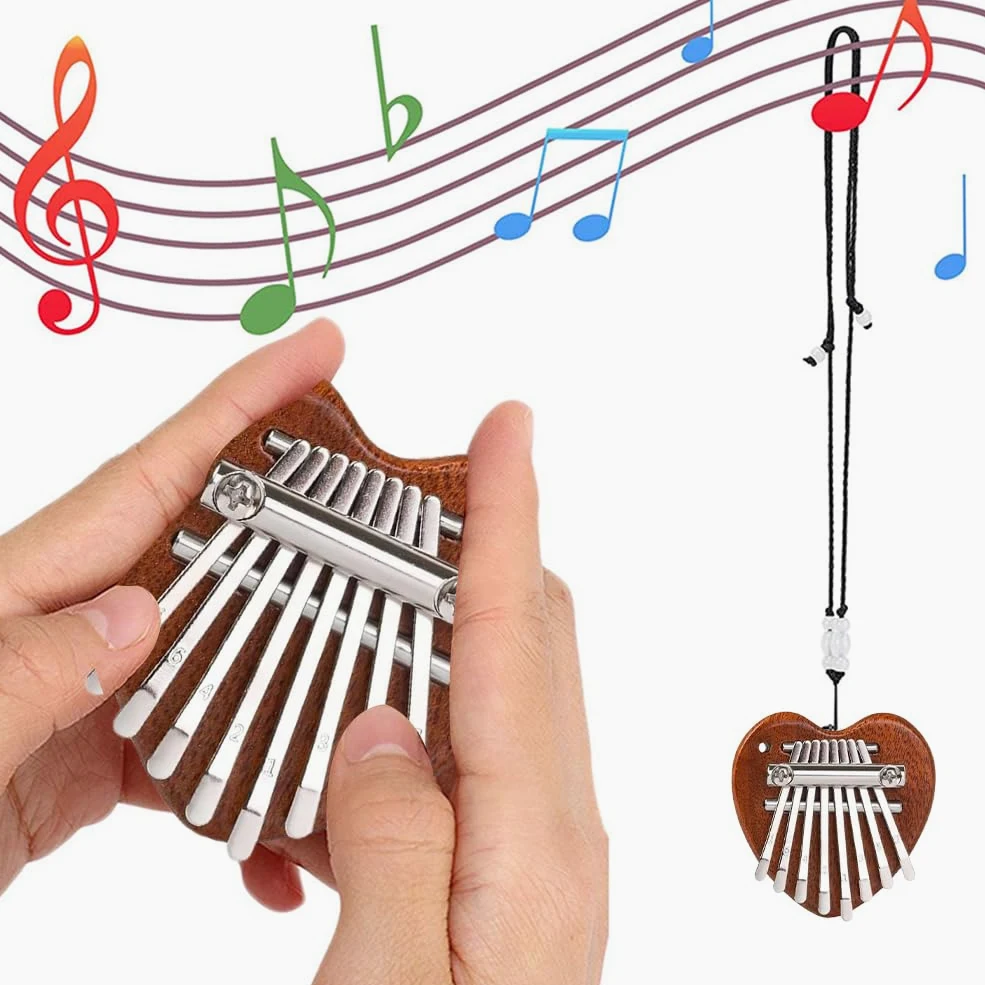 Mini Kalimba a 8 Tasti, Pianoforte per Pollice in Legno Massiccio, Strumenti Musicali Portatili Con Cordino per Bambini, Adulti e Principianti, Forma Cuore