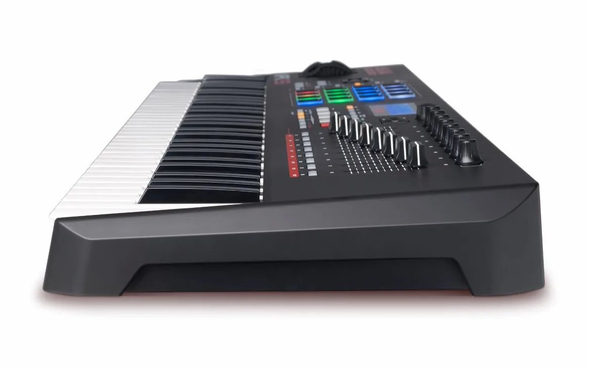 AKAI Professional MPK261 - Tastiera MIDI Controller con 61 Tasti Semi-Pesati, Controlli MPC + Software