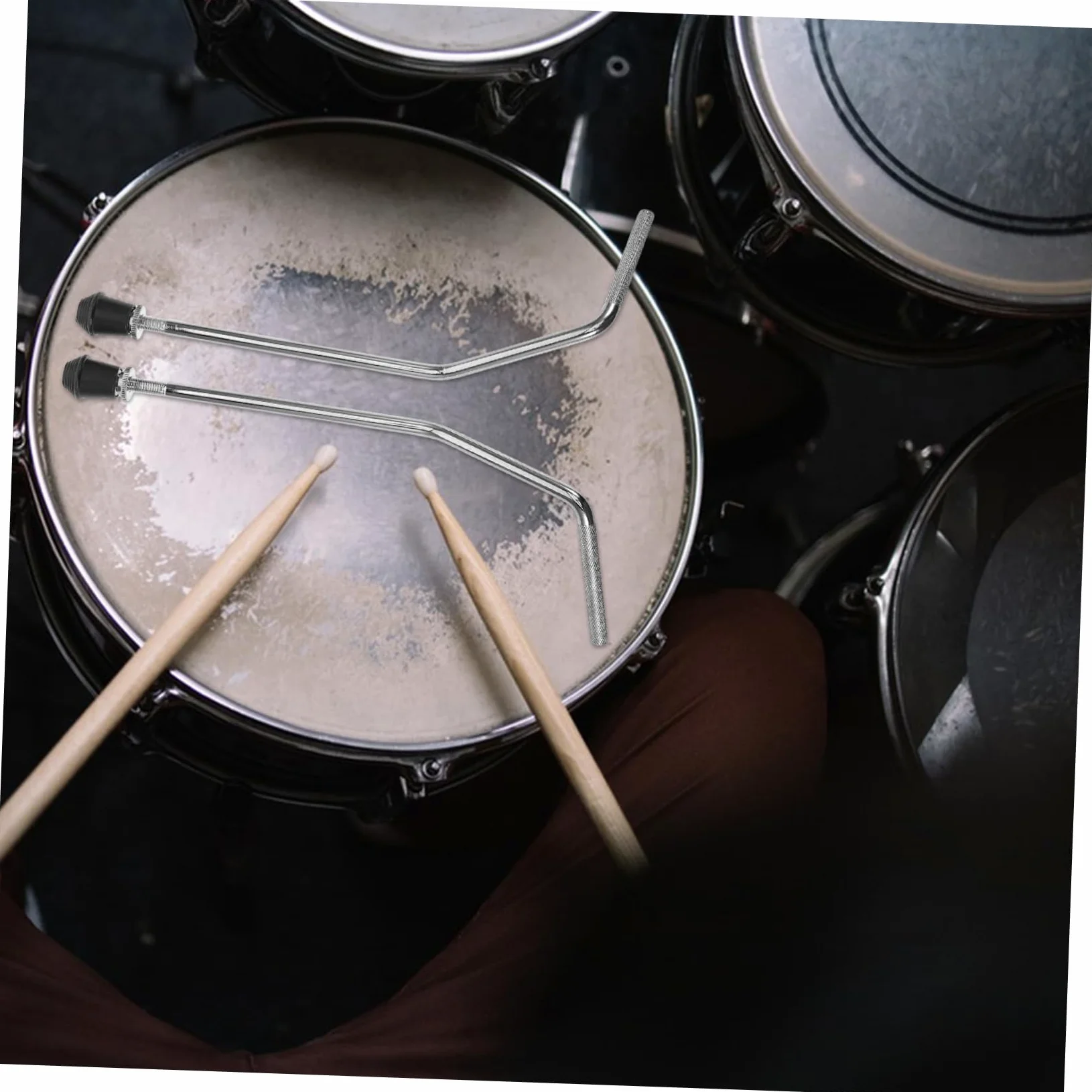 Supporto per Gambe Batteria Regolabile in Metallo, Base Piedini per Tamburo Stabile e Compatto, Accessorio Essenziale per Percussioni e Strumenti Musicali