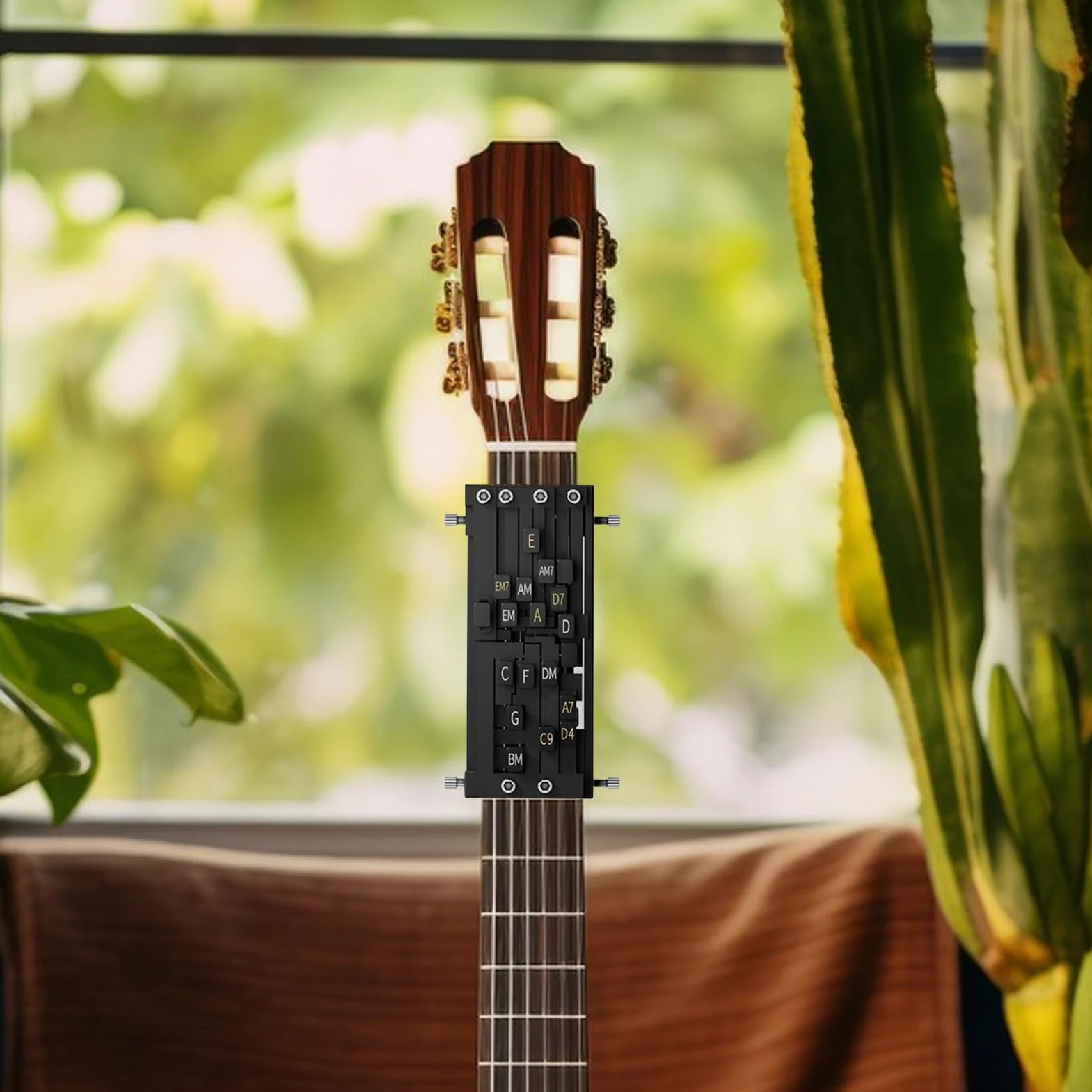 Guitar Chord Presser, Presser per accordi portatile, accessorio per chitarra, design leggero, facile uso, 13x6cm, per adolescenti, principianti, familiari, amici, giovani, , suonare