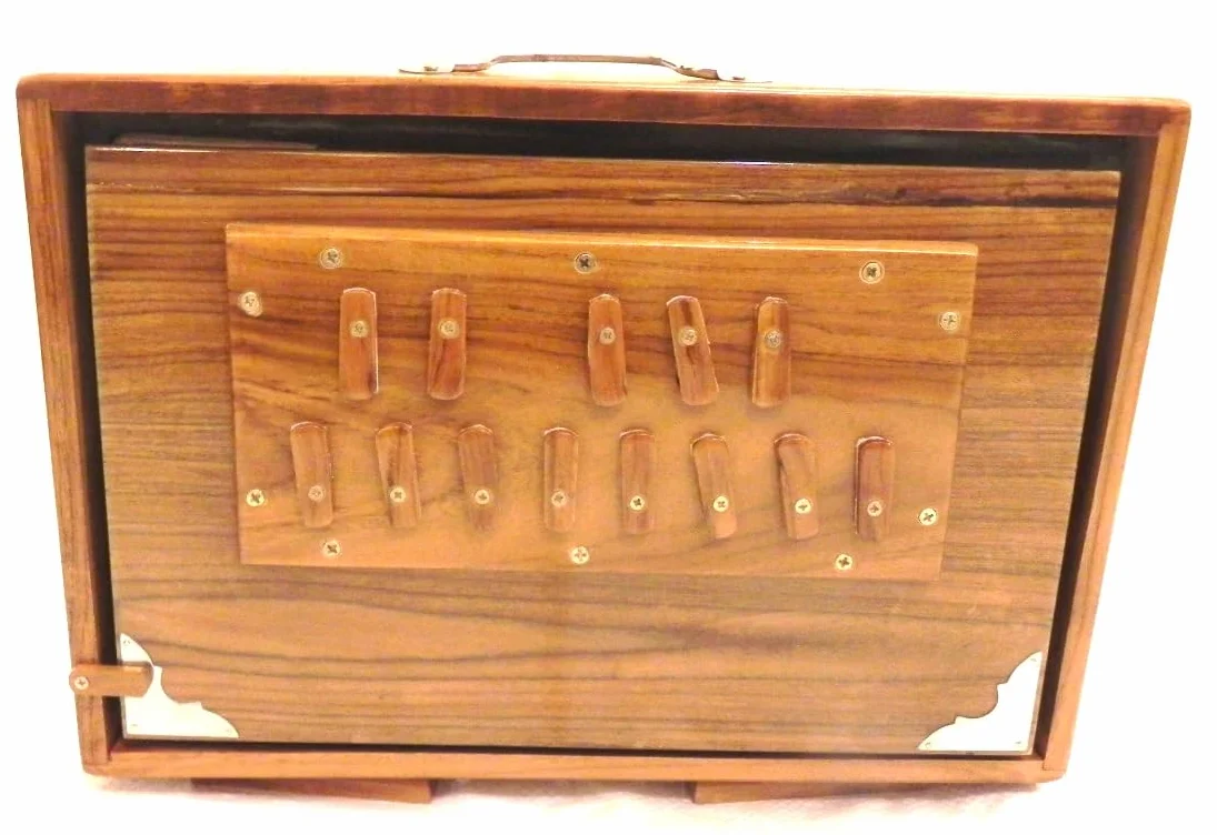 Scatola Shruti, legno di pino, media C, ottone, 38,1 x 25,4 x 7,62 cm, con borsa, C-a-C, accordato a 440, strumento Surpeti per yoga, kirtan, voci