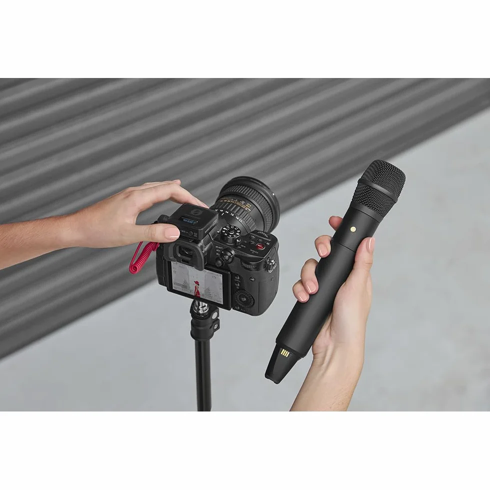 RØDE Interview PRO, microfono a condensatore palmare wireless con capsula di livello broadcast e registrazione integrata a 32-bit float per creazione di contenuti, media e interviste