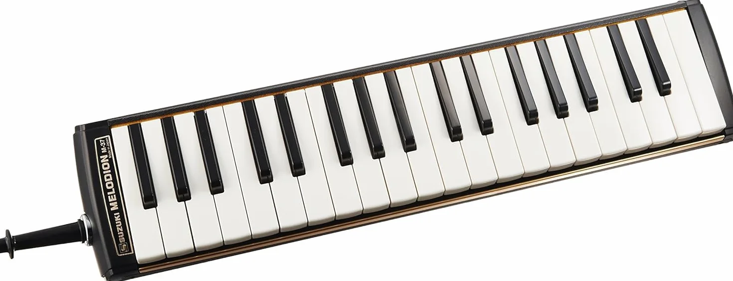Melodica SUZUKI, 37 tasti