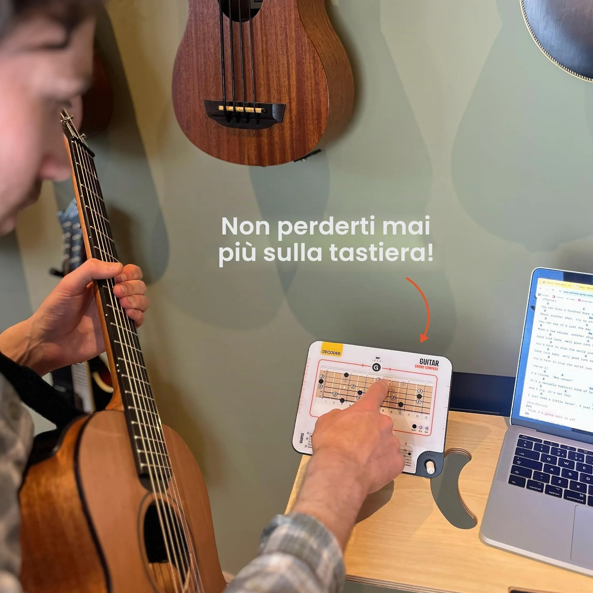 Bussola per Accordi di Chitarra Scorrevole e Libro - Impara il Sistema CAGED, Costruisci 1000+ Accordi in Qualsiasi Chiave, Strumento di Decodifica Visiva del Tastiera e Libro di Teoria - Per