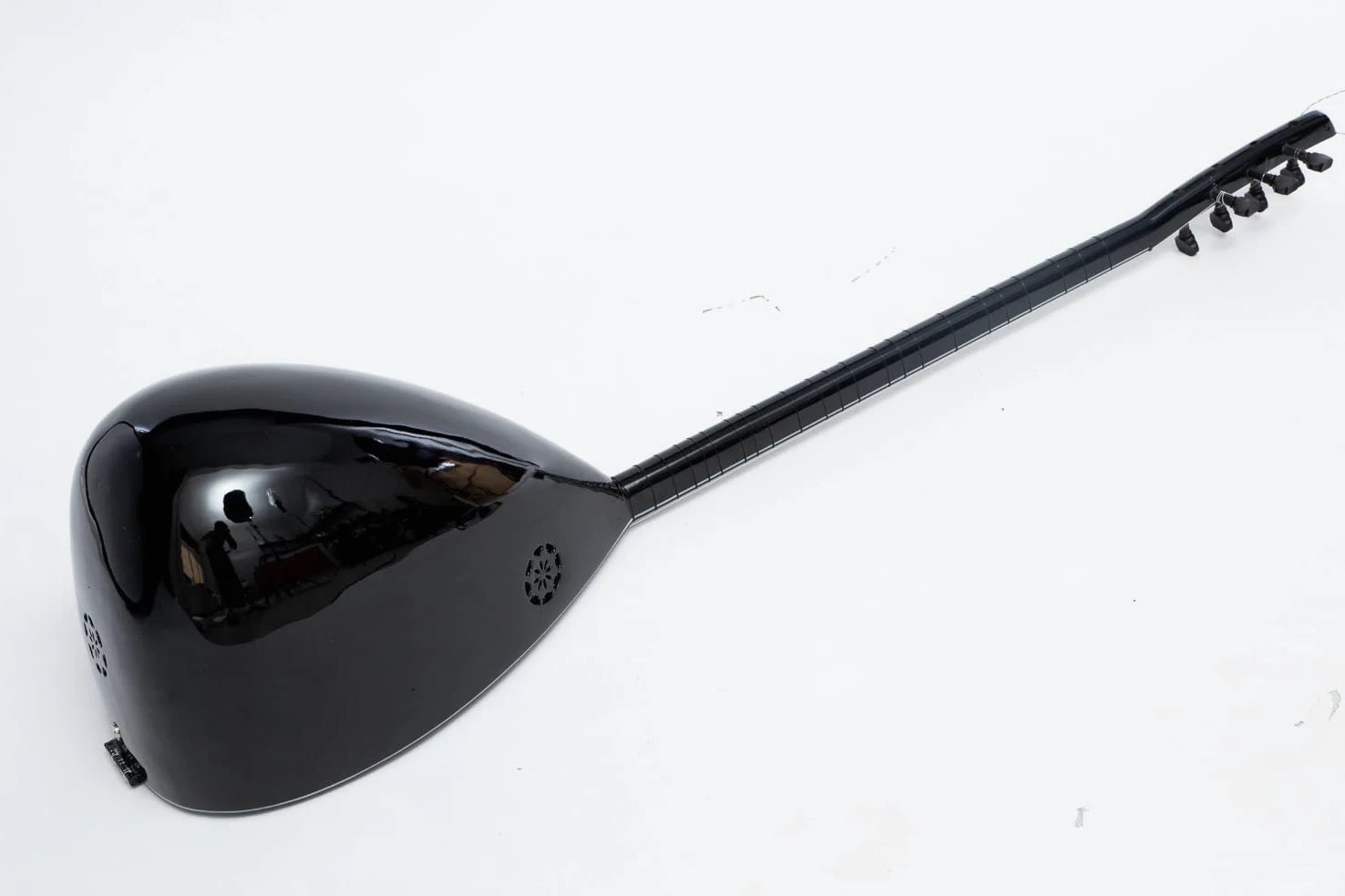 Saz nero a collo lungo con pickup incorporato, strumento turco di qualità fatto a mano