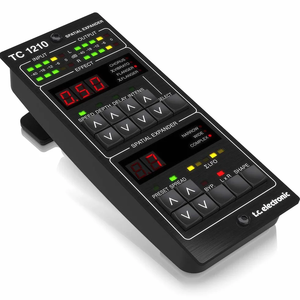 Plug-in di espansione spaziale TC Electronic TC1210-DT con controller hardware dedicato