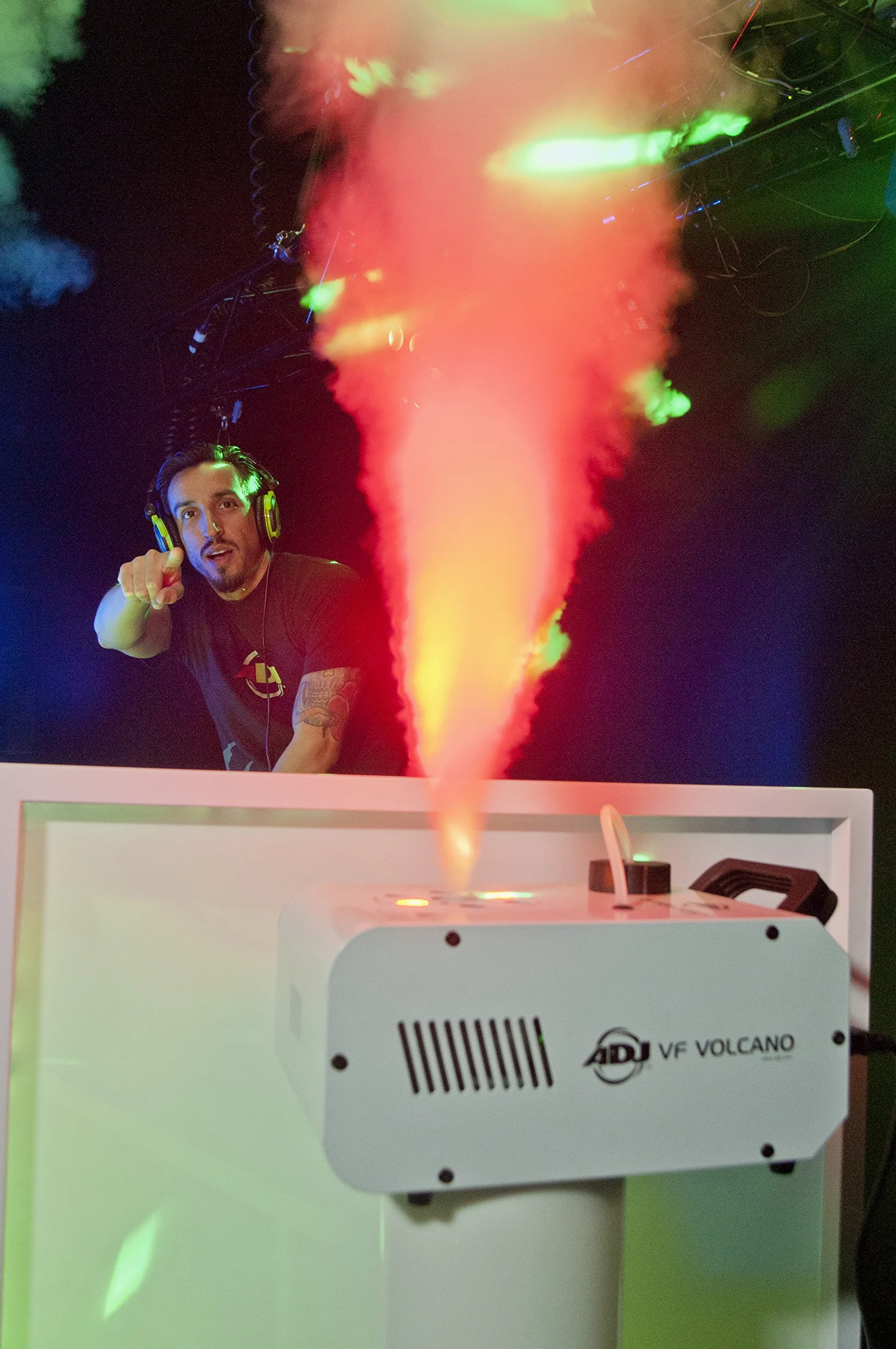 American DJ VF Volcano Macchina Del Fumo (Nebbia) Ad Emizione Verticale Da 750 Watt