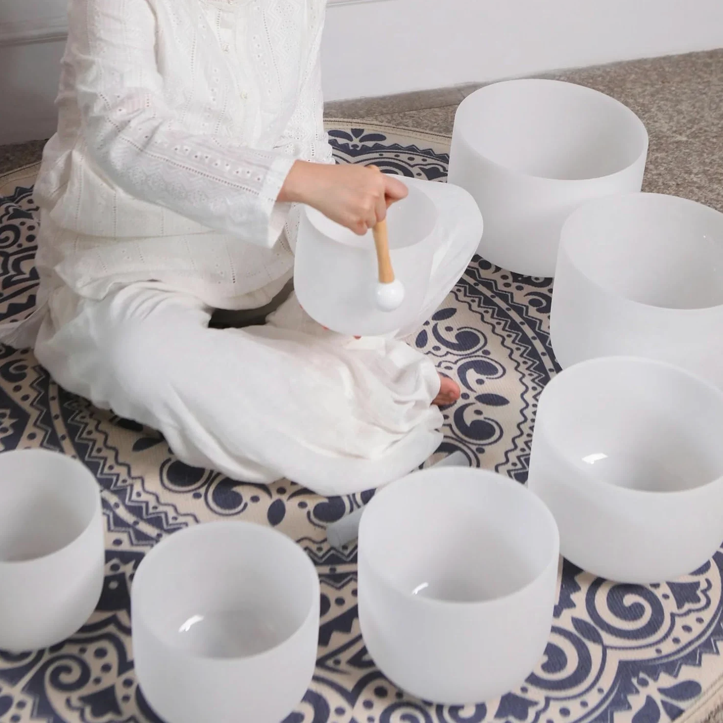 Hye-eun Set di 7 campane tibetane in cristallo da 17-30,5 cm, 432 Hz, per chakra, yoga, meditazione, con custodia resistente